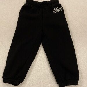 Baby GAP Black Kids Fleece Joggers with Logo. Size 2 Years Baby NWOT